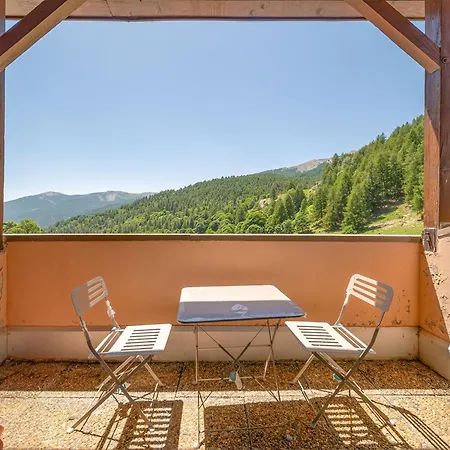 By Interhome Allos